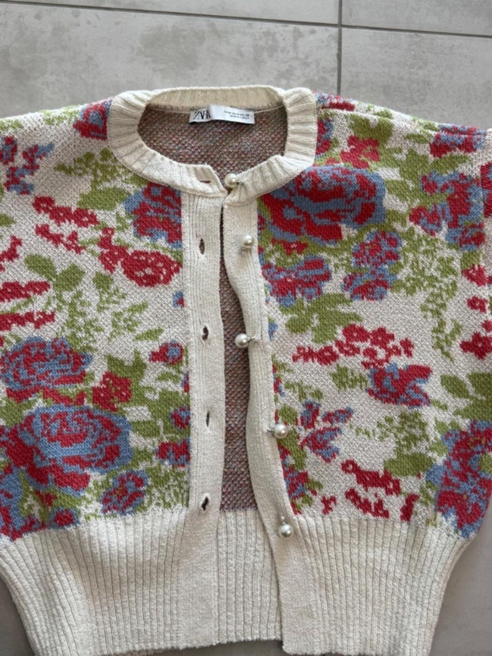 ZARA floral jacquard pearl button cardigan in ivory - Picture 2 of 4